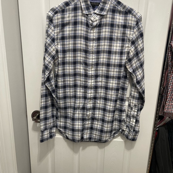 Banana republic button-down men’s shirt plaid - Picture 4 of 10